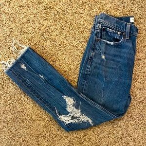 Women’s Abercrombie & Fitch High Rise Distressed Denim Jeans Size 26/2S